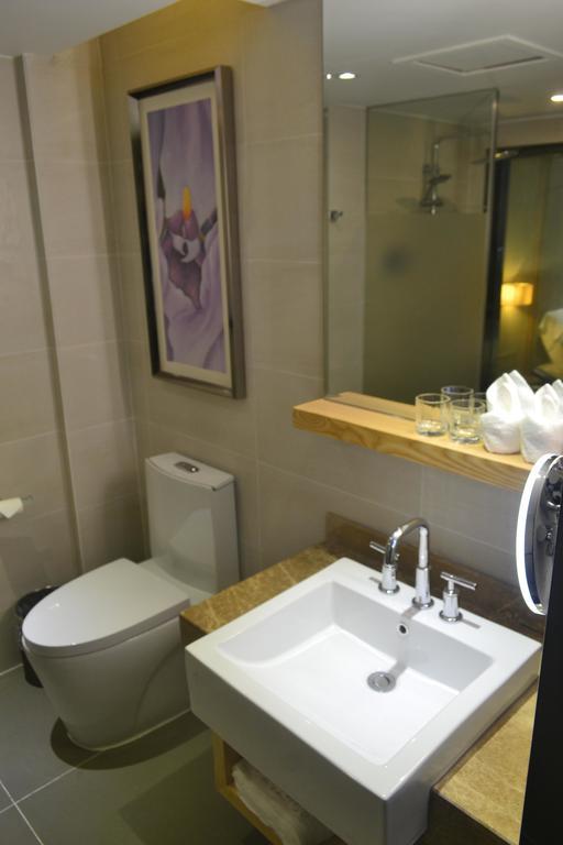 Lavande Hotel Zhuhai Gongbei Port Square Quarto foto