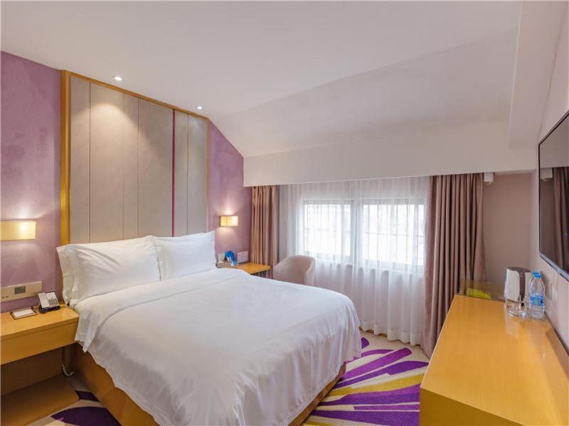 Lavande Hotel Zhuhai Gongbei Port Square Exterior foto